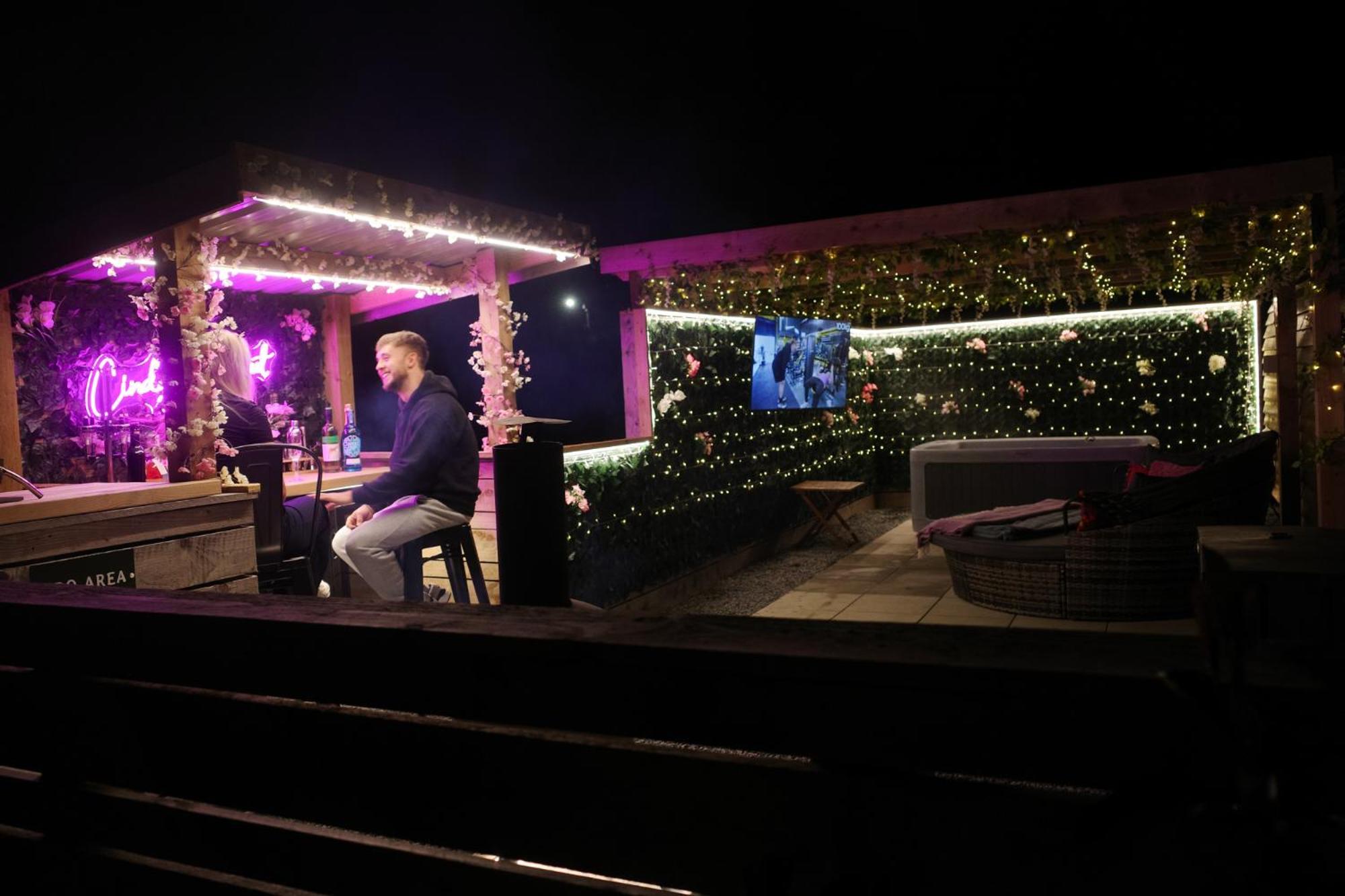 Tan Y Bryn Glamping Camping Conwy