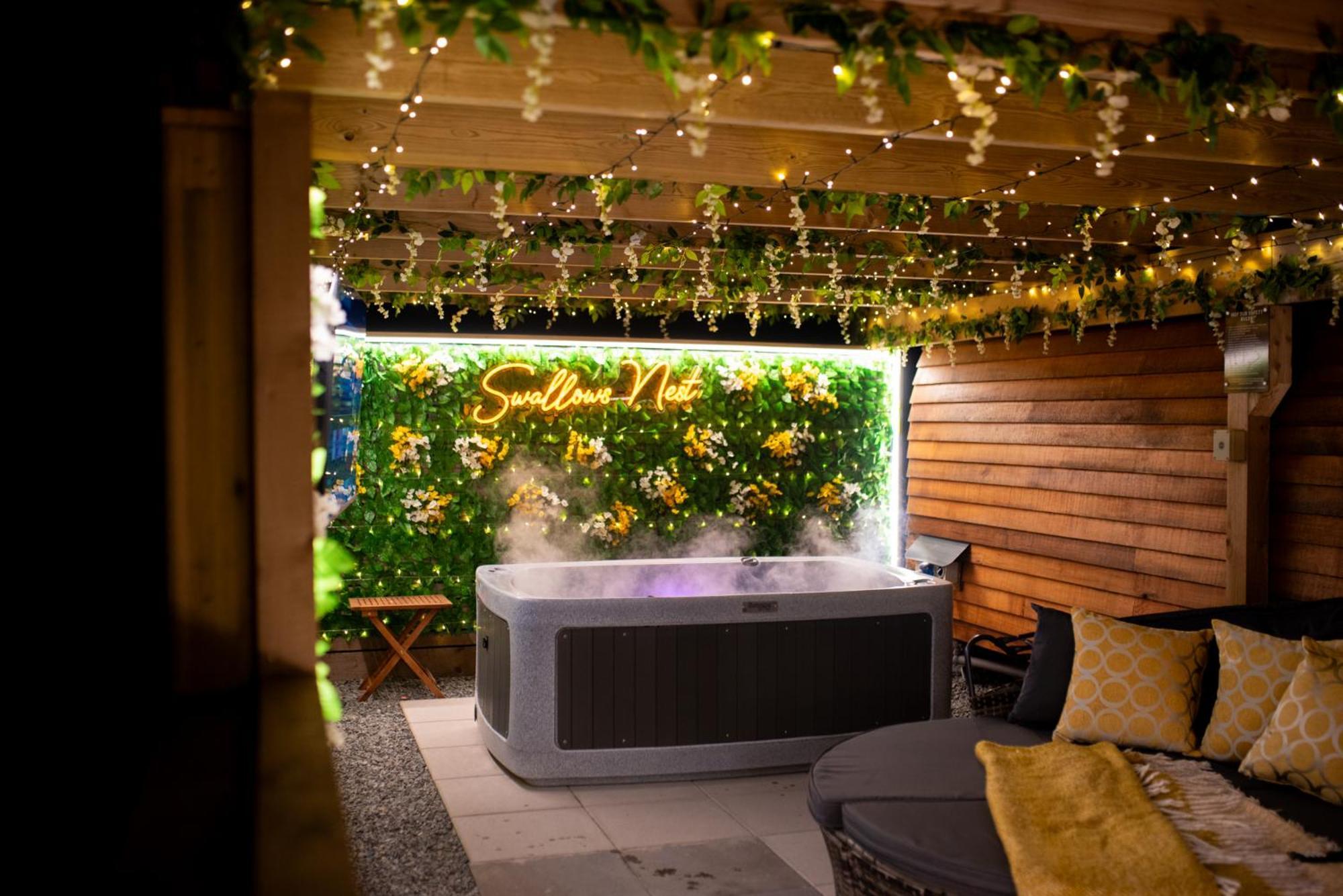 Tan Y Bryn Glamping * Conwy