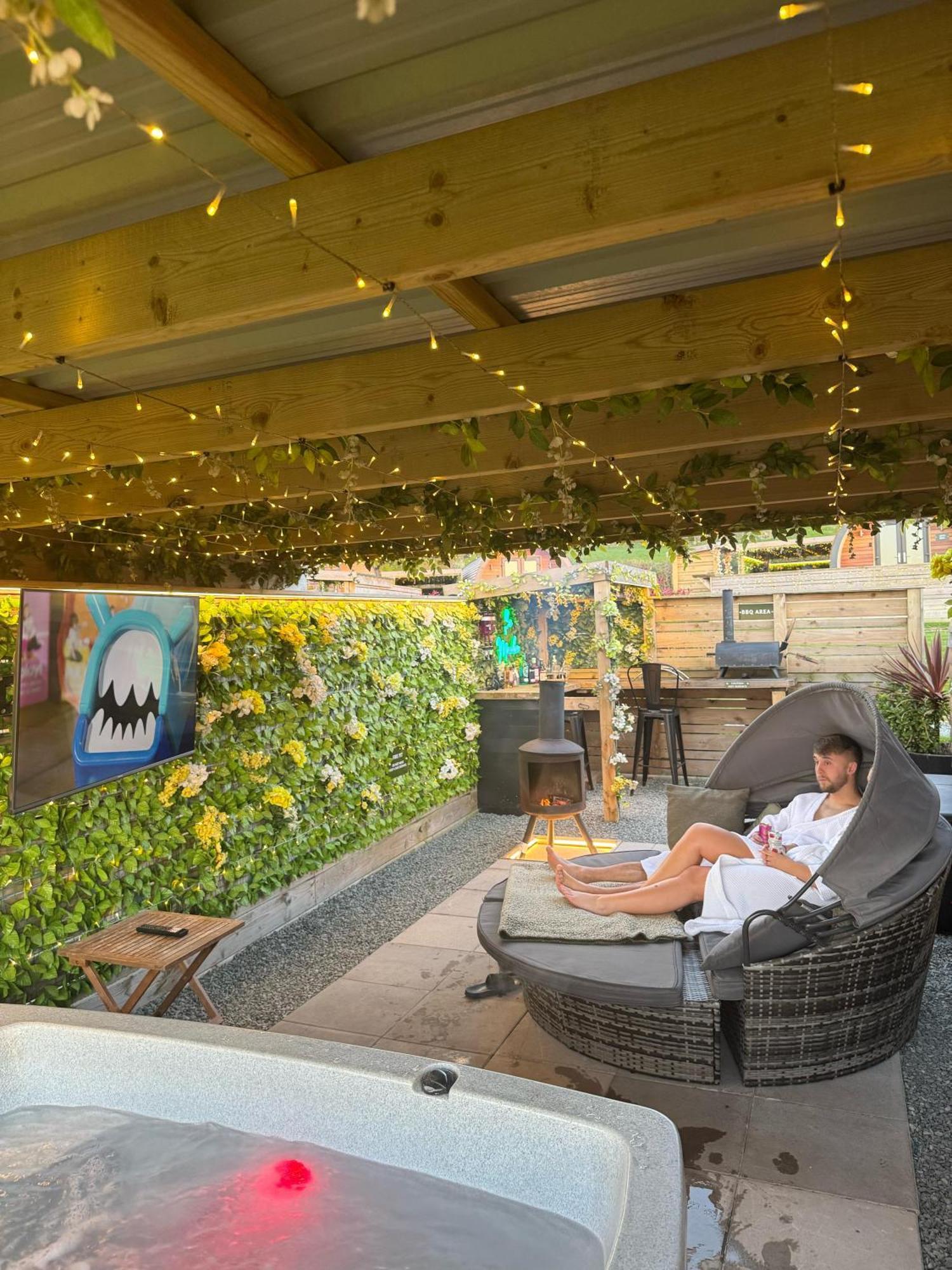 Tan Y Bryn Glamping * Conwy