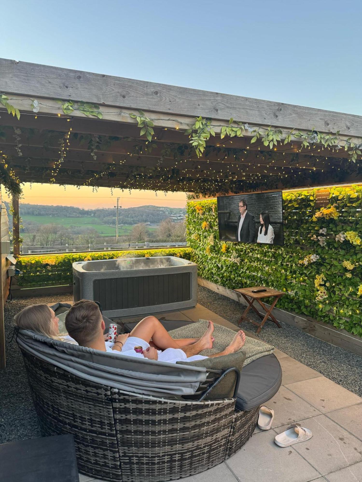 Tan Y Bryn Glamping Conwy